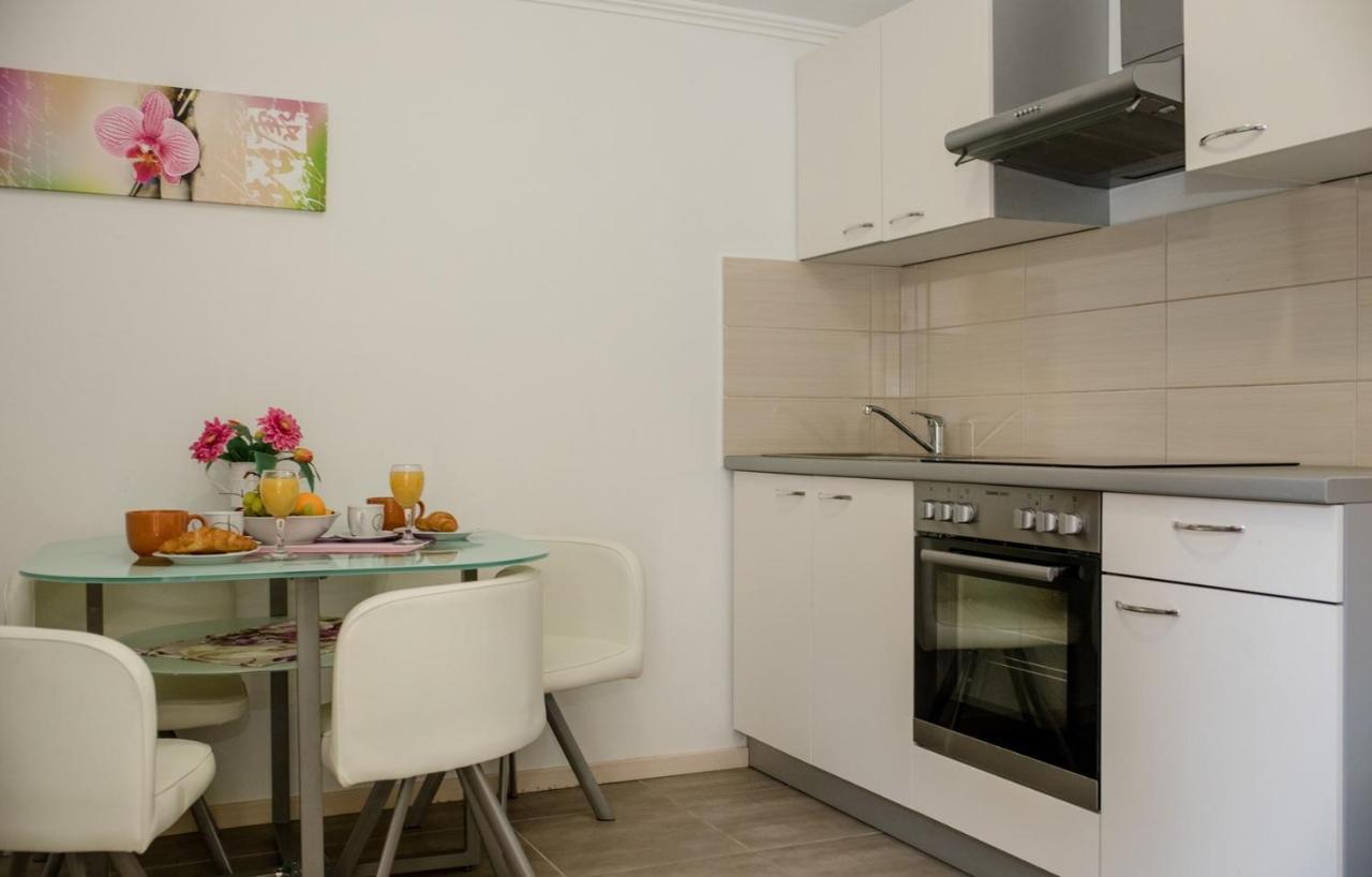Apartments Vladimir 2835 ラブ エクステリア 写真