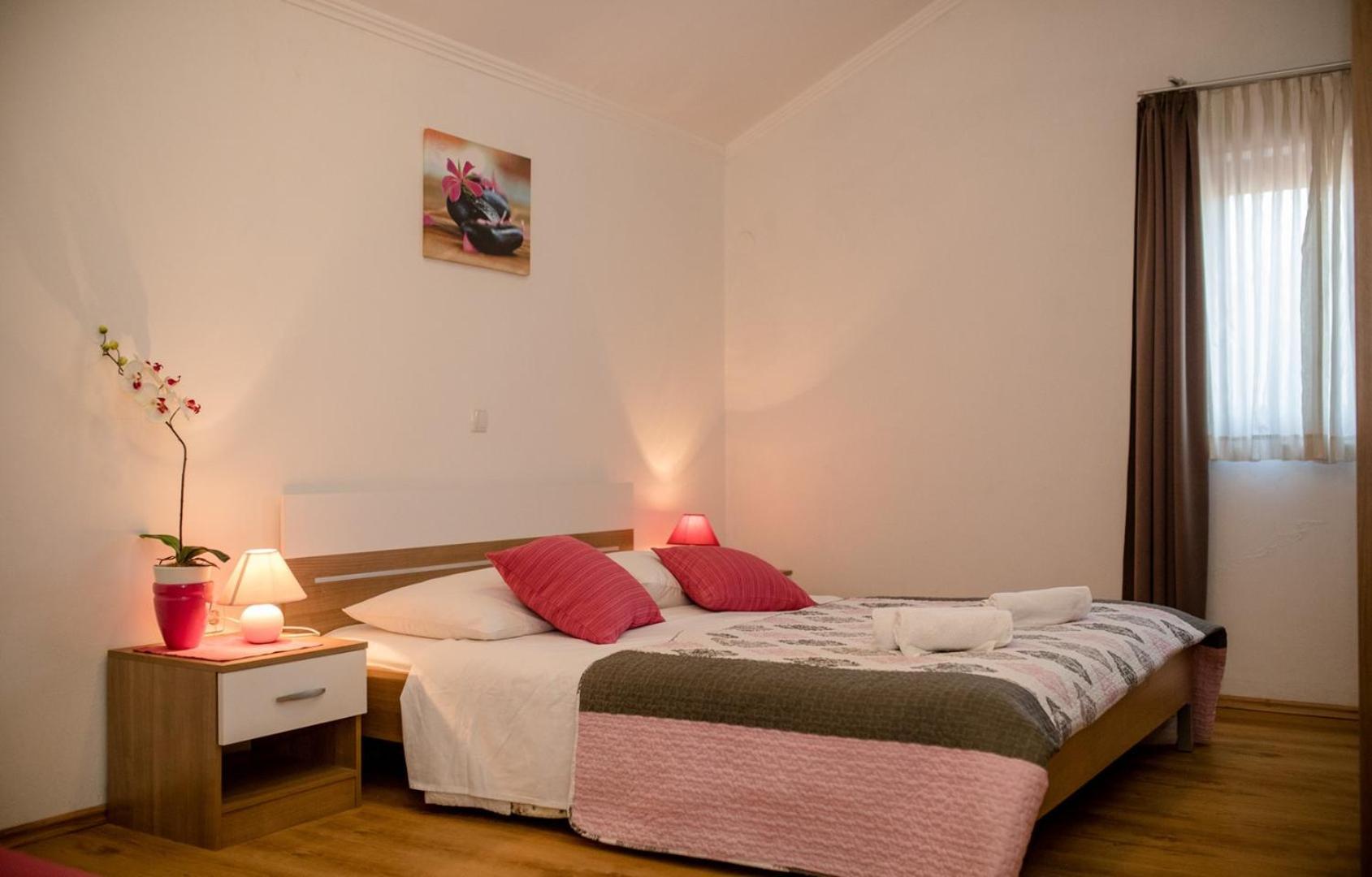 Apartments Vladimir 2835 ラブ 部屋 写真